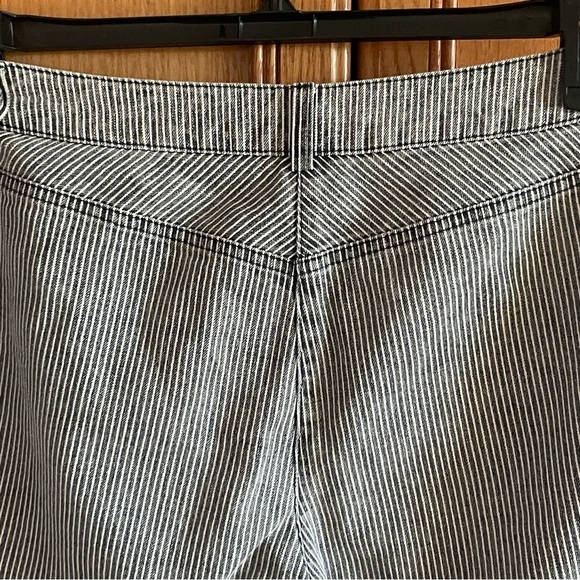 NEXT UK 12 Striped Women's Shorts 100% cotton made in Lithuania good condition - Picture 4 of 6